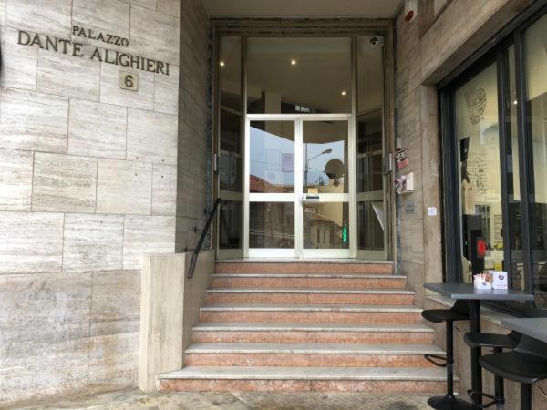 圣雷默Casa Di Ema公寓 外观 照片